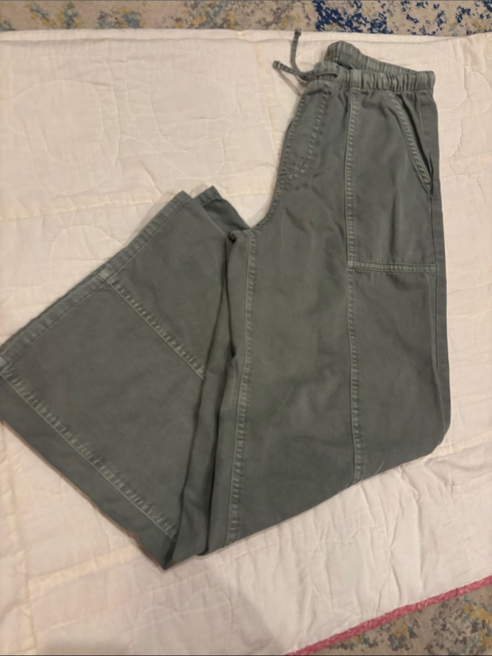 Girl’s Green Drawstring Wide Leg Pants
